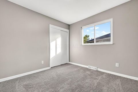 Tiny photo for 980 Miriam Drive E, Columbus, OH 43204 (MLS # 225037545)