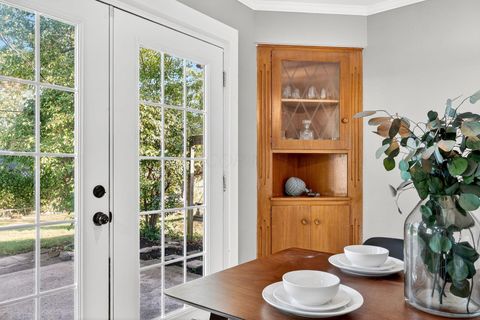 Tiny photo for 980 Miriam Drive E, Columbus, OH 43204 (MLS # 225037545)