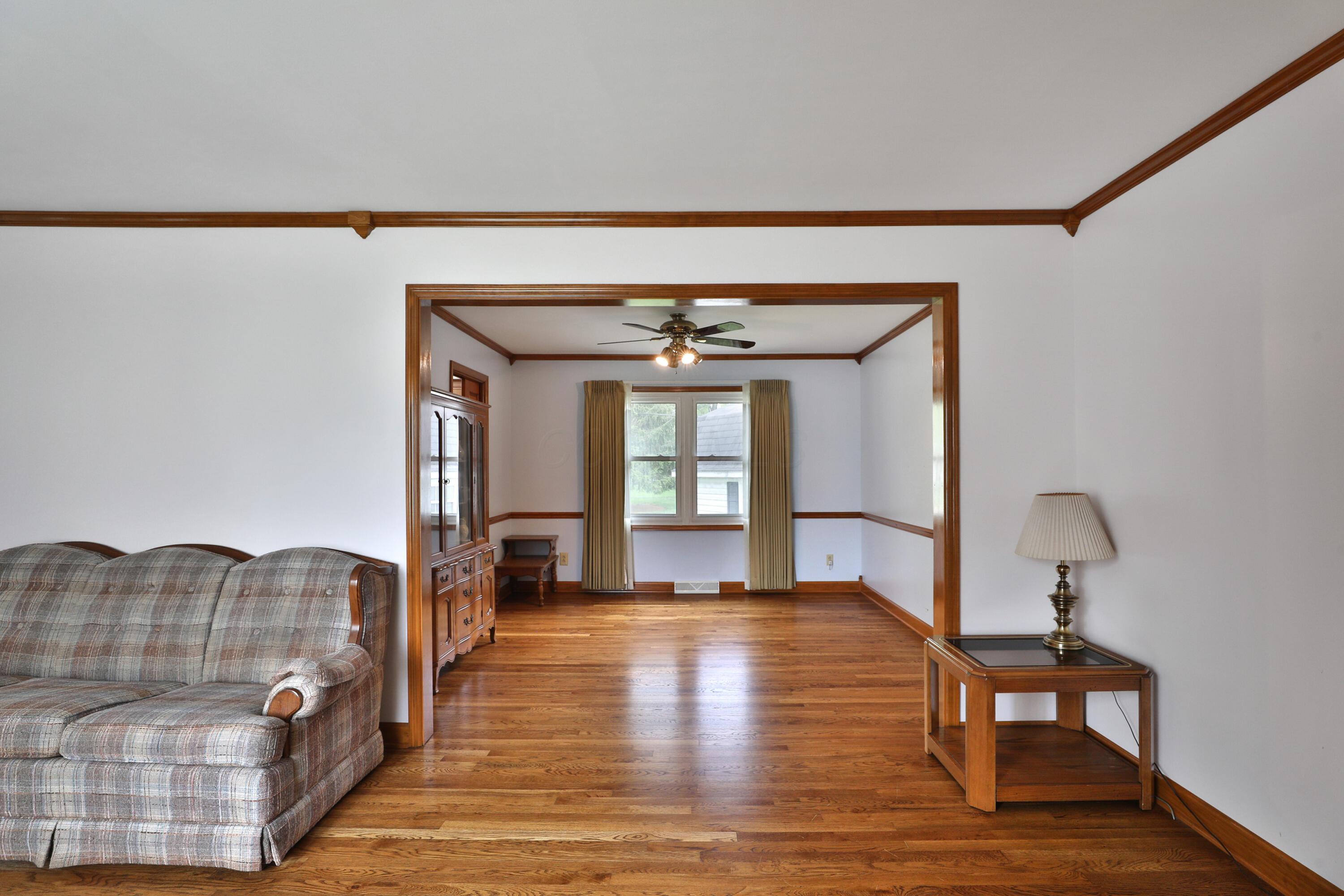 6070 Barberry Hollow, Columbus, Ohio image 10