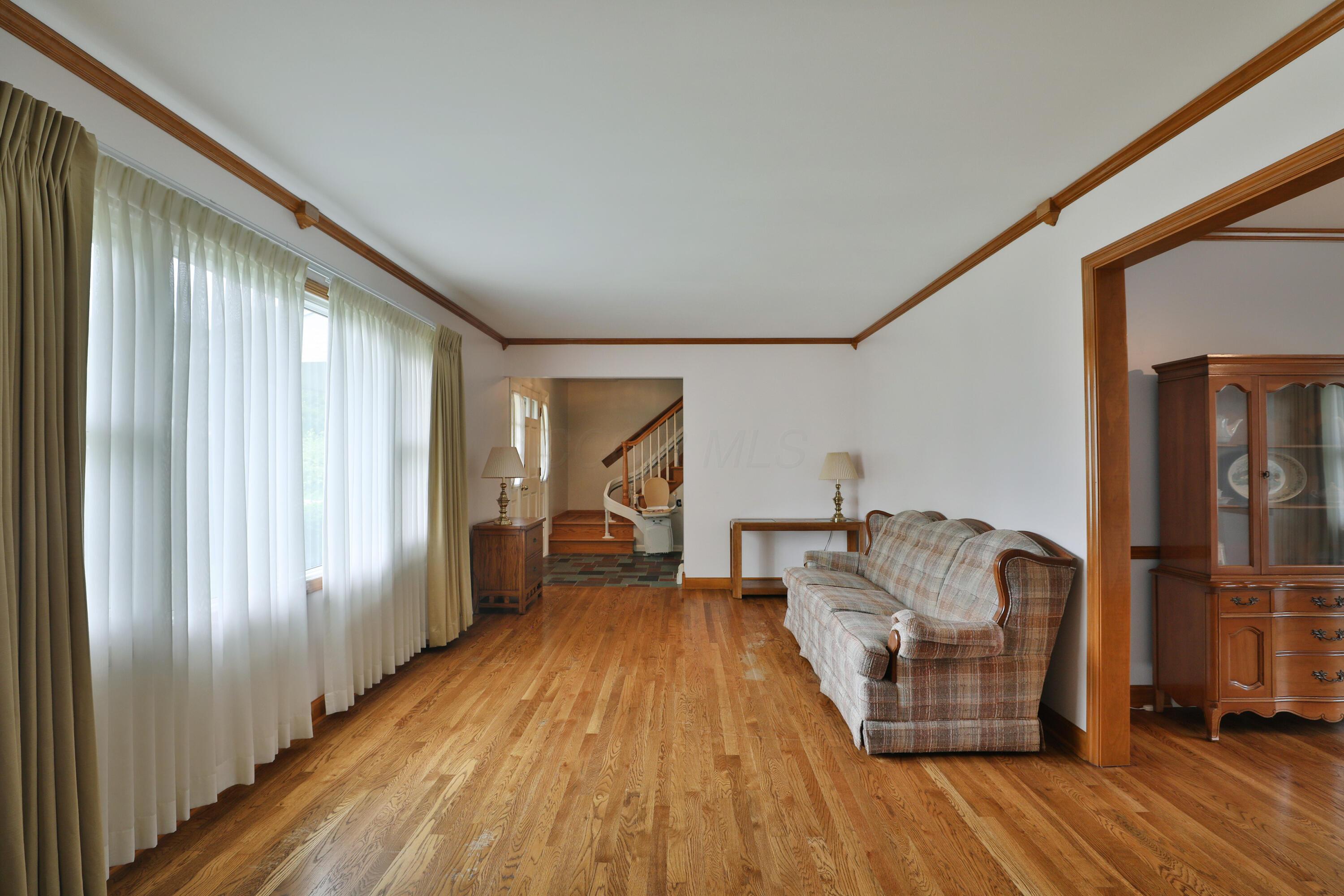 6070 Barberry Hollow, Columbus, Ohio image 7