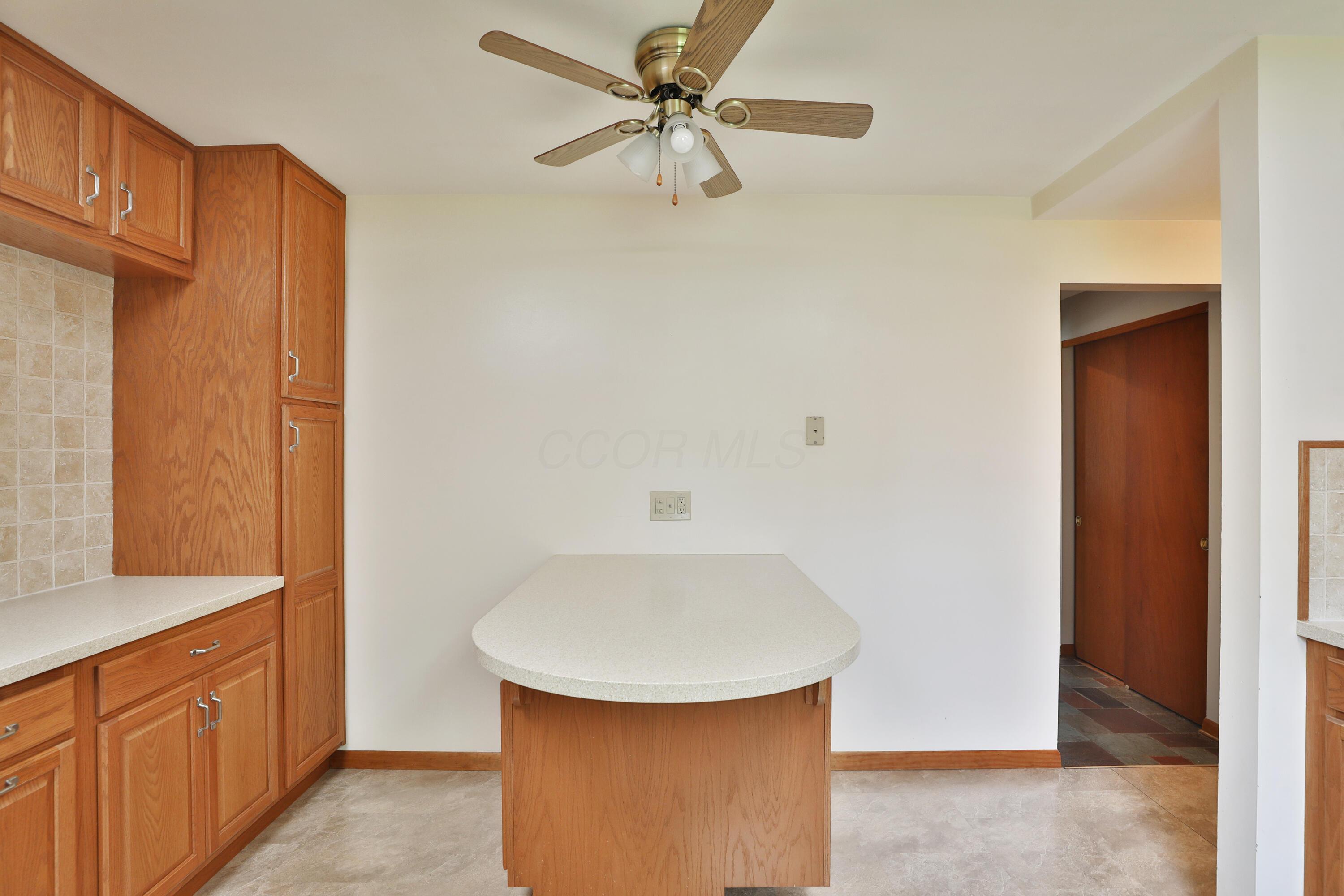 6070 Barberry Hollow, Columbus, Ohio image 15