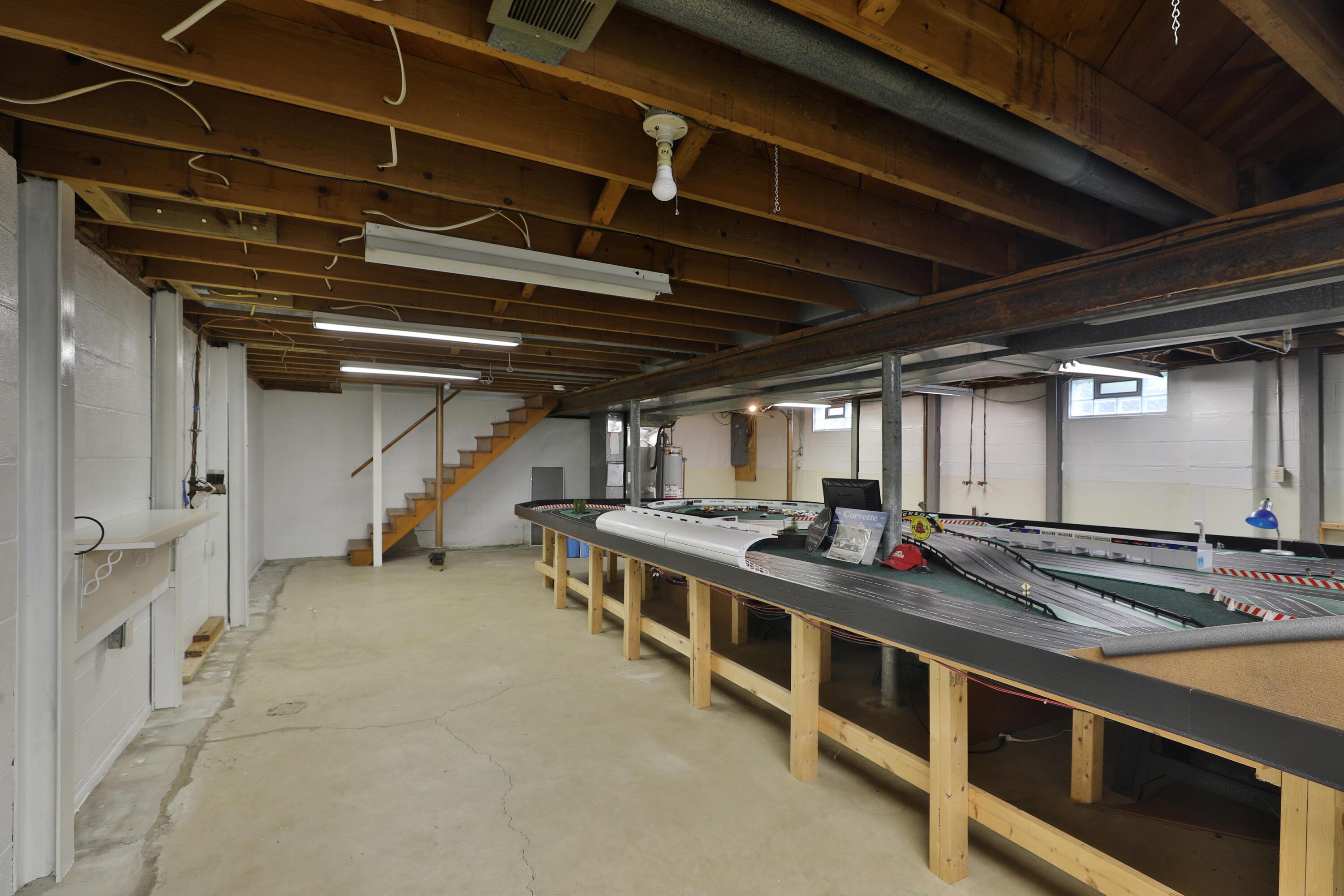 6070 Barberry Hollow, Columbus, Ohio image 39