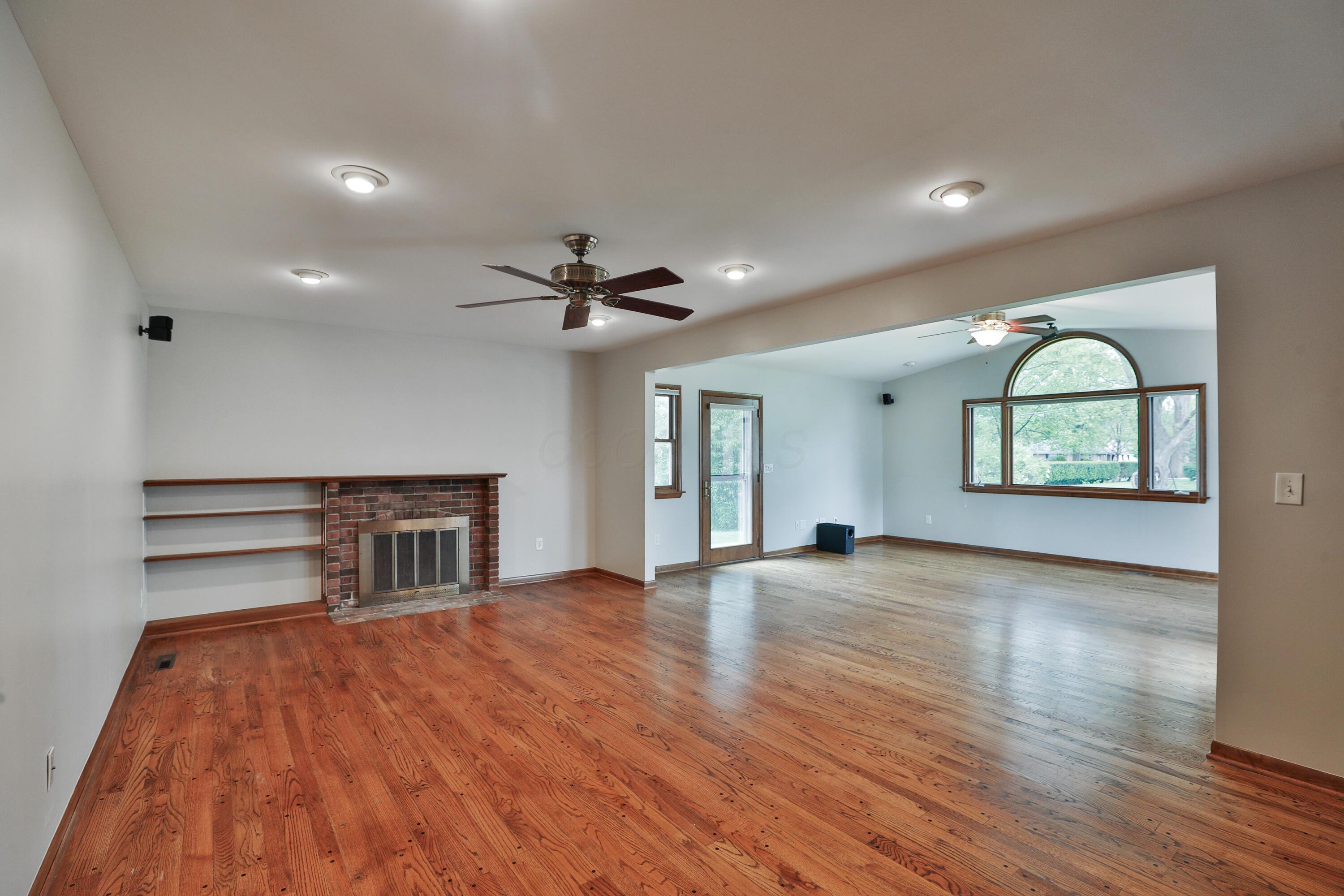 6070 Barberry Hollow, Columbus, Ohio image 22