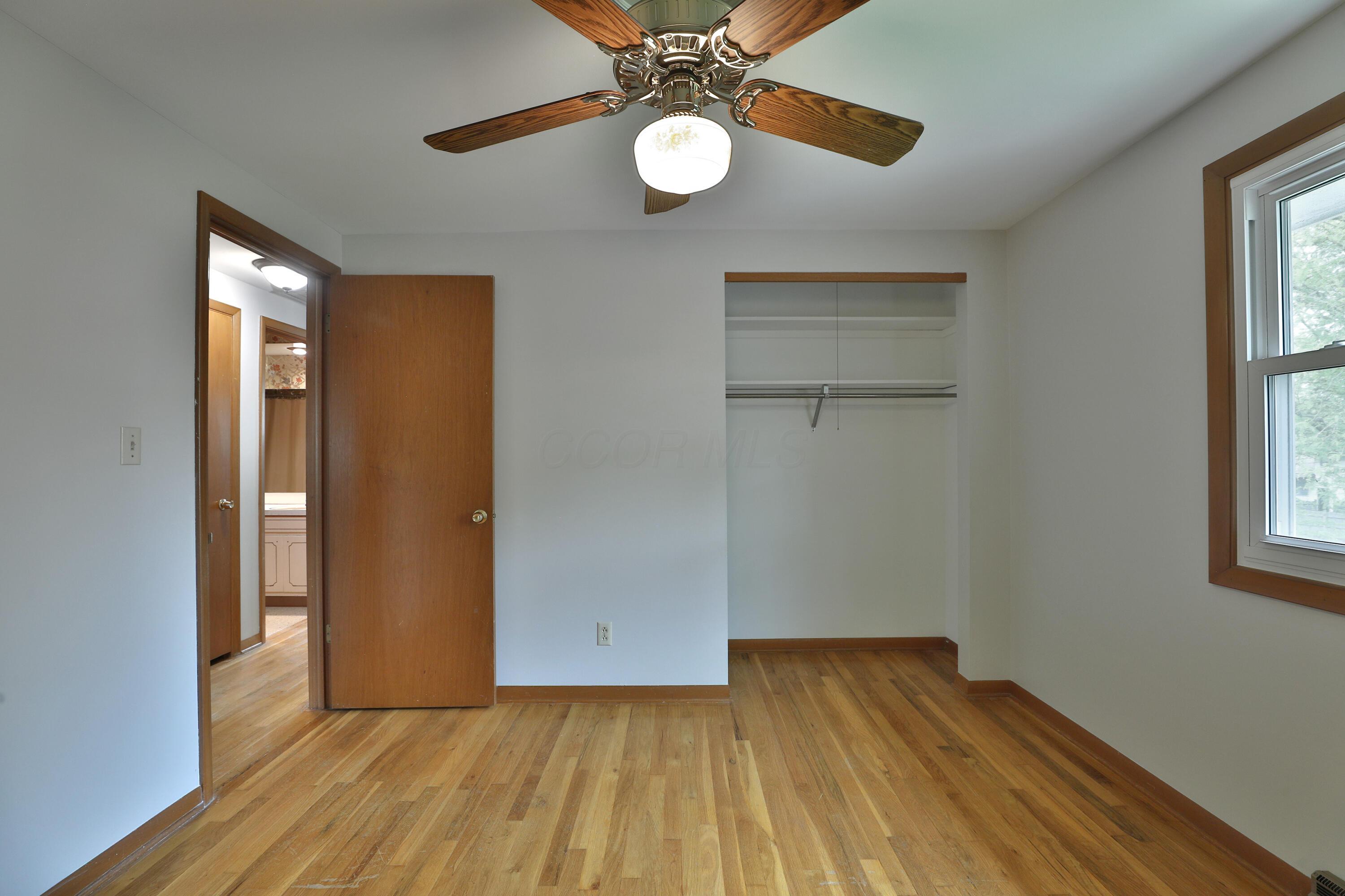 6070 Barberry Hollow, Columbus, Ohio image 31