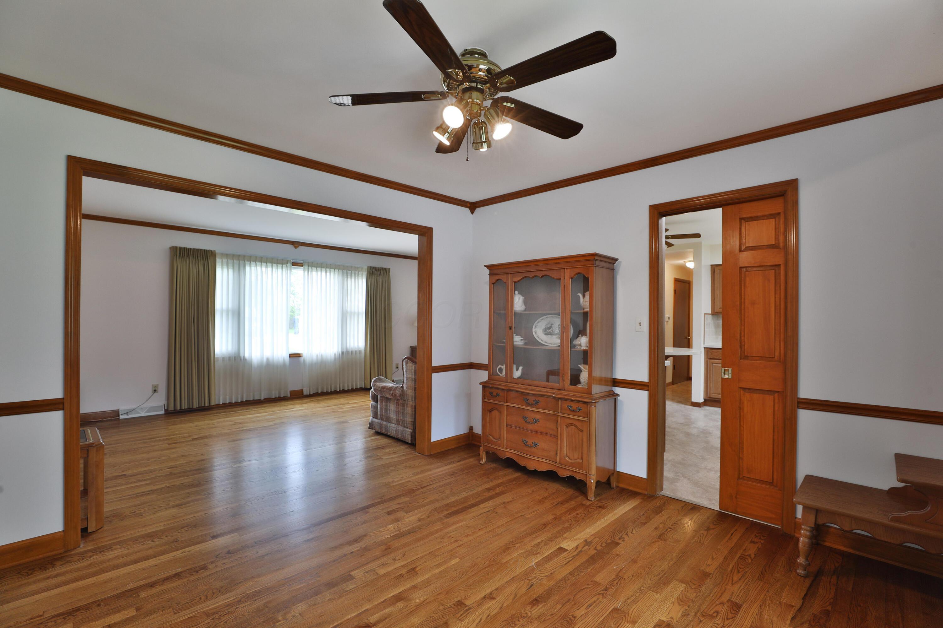 6070 Barberry Hollow, Columbus, Ohio image 12