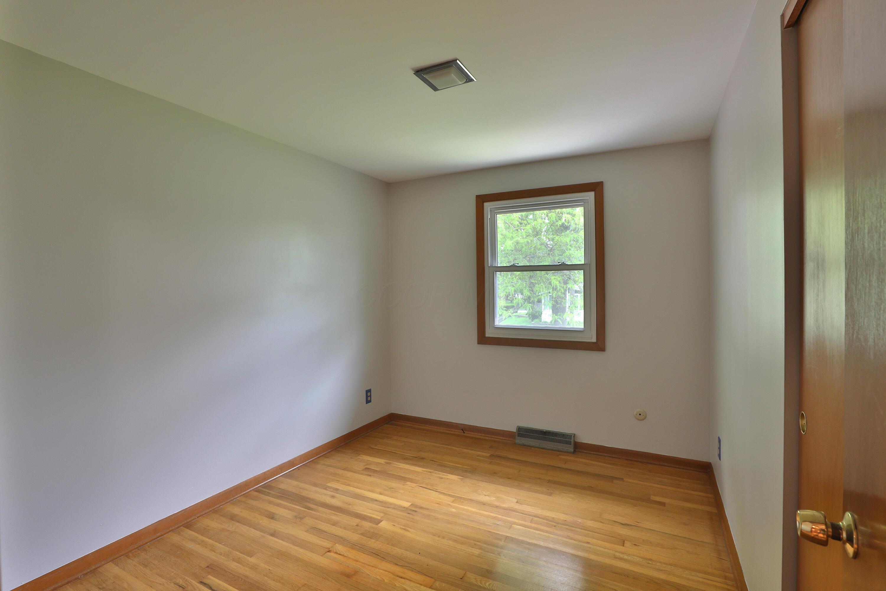6070 Barberry Hollow, Columbus, Ohio image 28