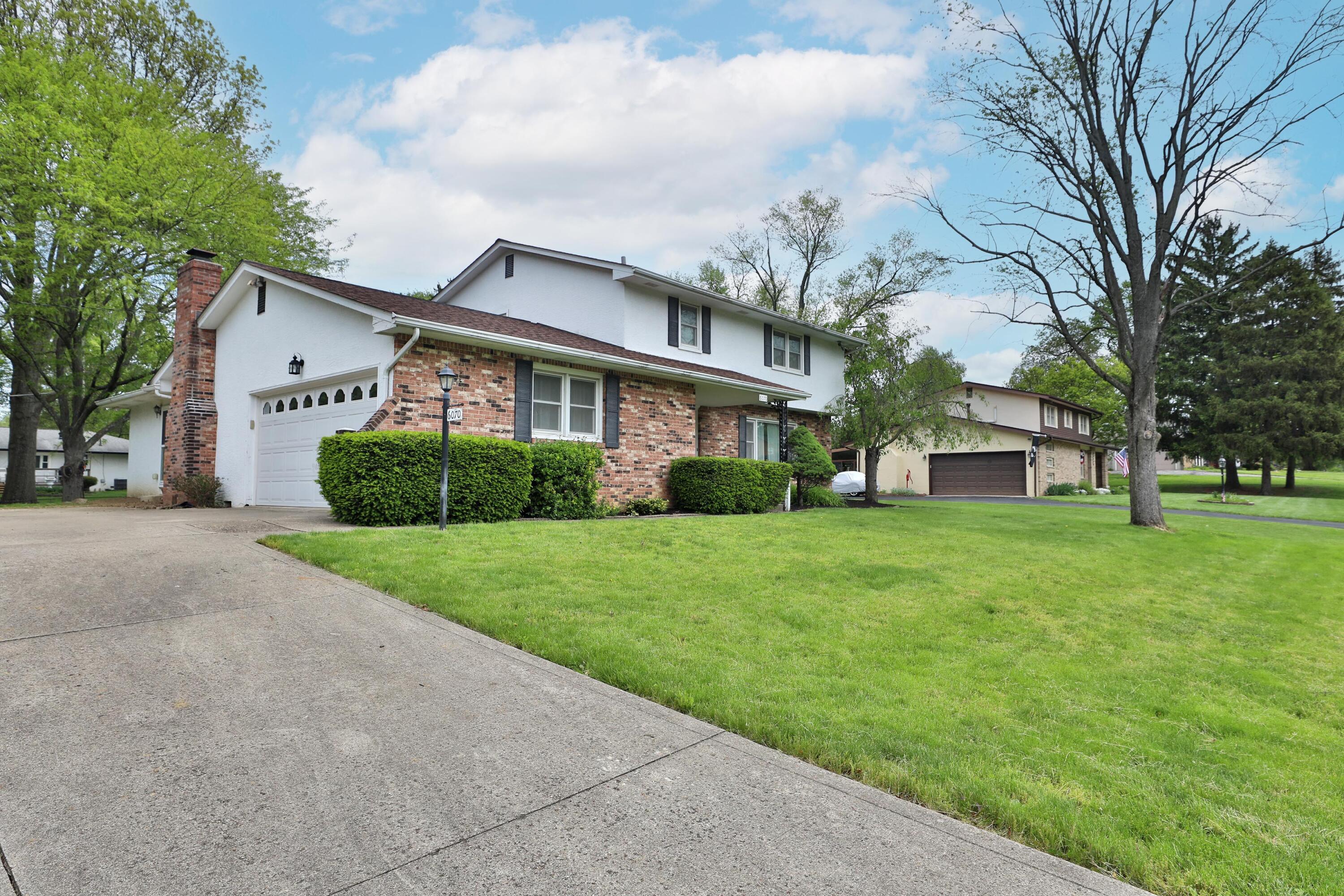 6070 Barberry Hollow, Columbus, Ohio image 2