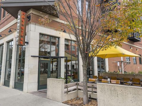 Tiny photo for 156 E 4th Avenue, Columbus, OH 43201 (MLS # 226002877)