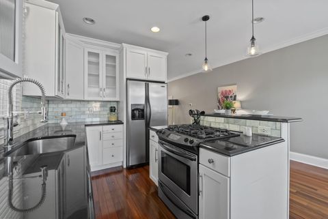 Tiny photo for 156 E 4th Avenue, Columbus, OH 43201 (MLS # 226002877)