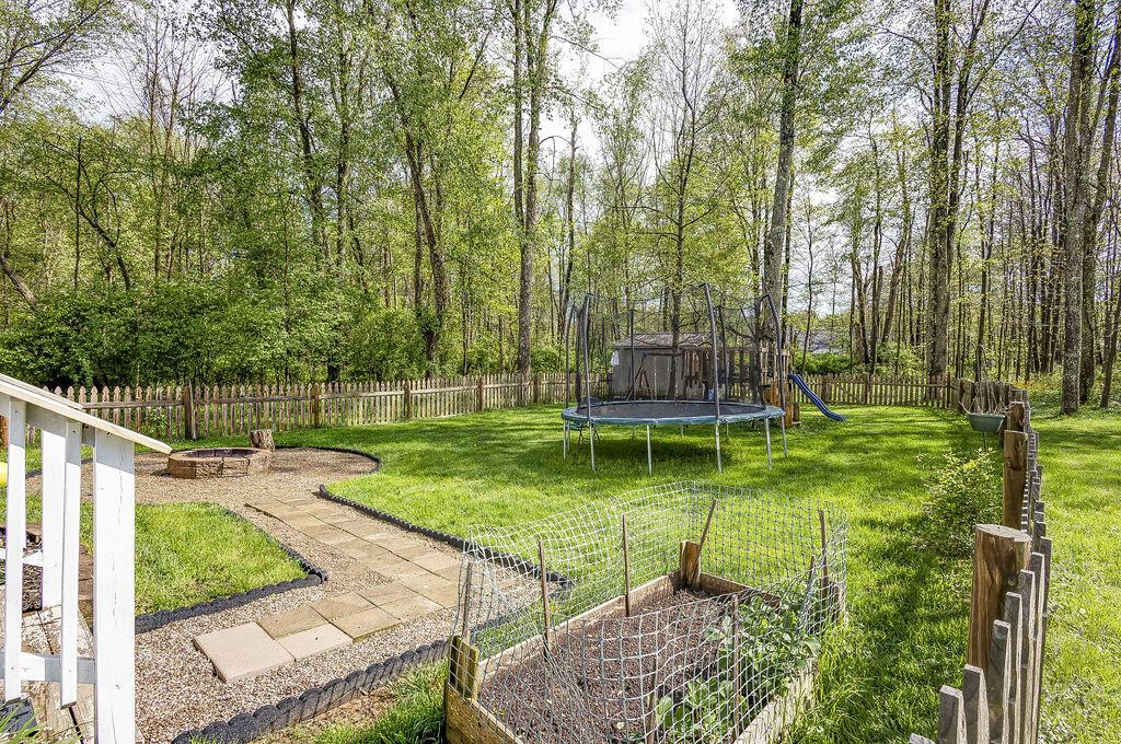 639 Crestrose Drive, Howard, Ohio image 29