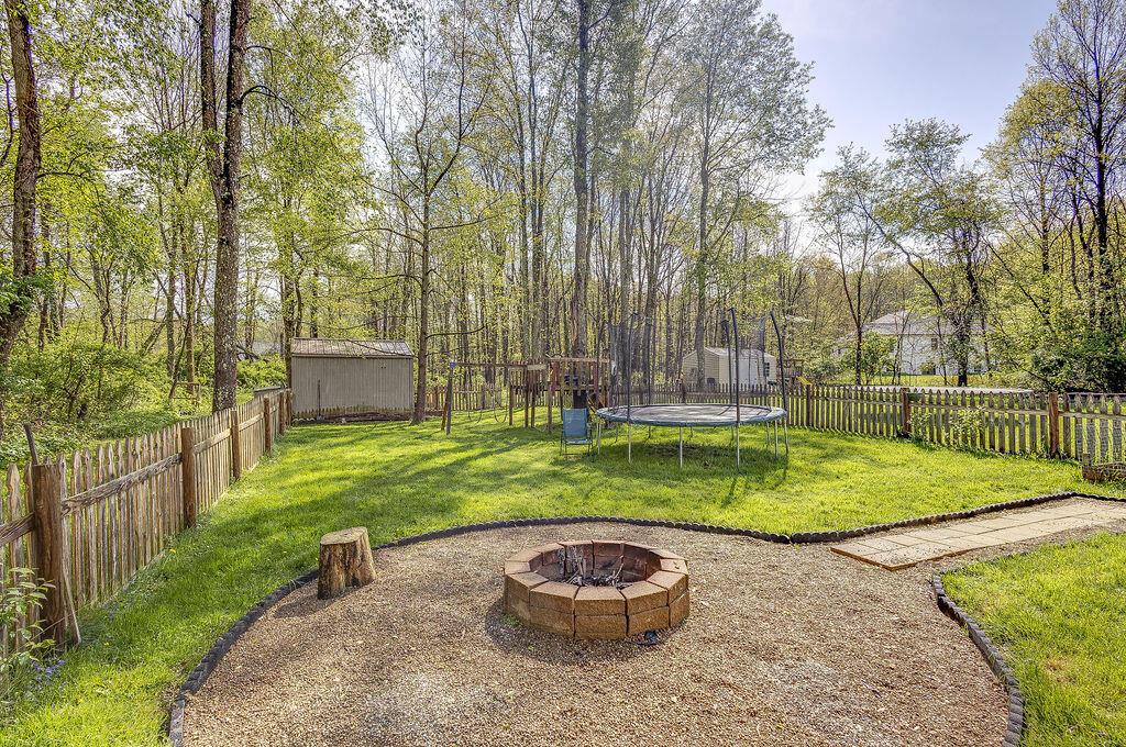 639 Crestrose Drive, Howard, Ohio image 34