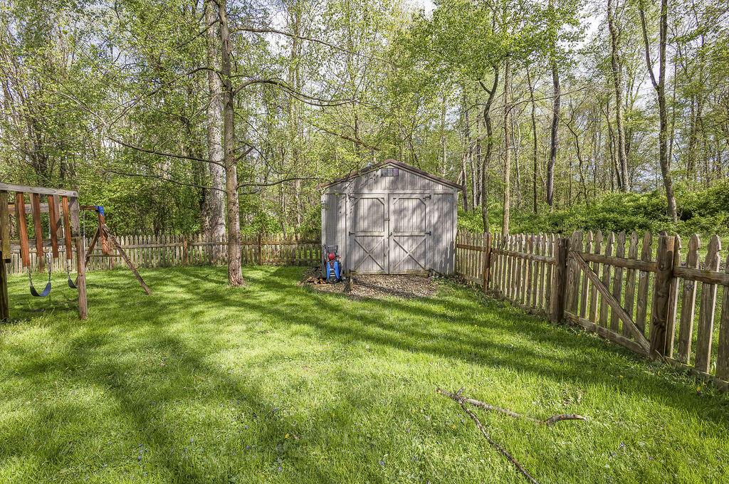 639 Crestrose Drive, Howard, Ohio image 30