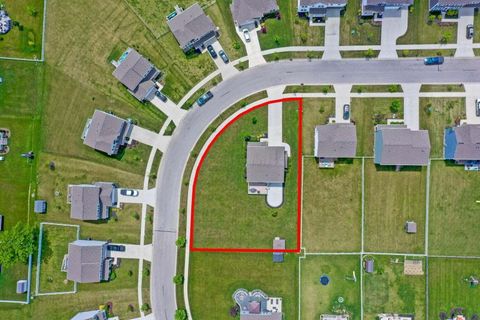 Tiny photo for 1680 Dickson Drive, Marysville, OH 43040 (MLS # 226000441)