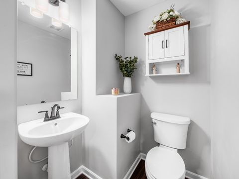 Tiny photo for 1680 Dickson Drive, Marysville, OH 43040 (MLS # 226000441)