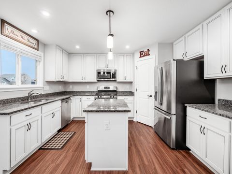 Tiny photo for 1680 Dickson Drive, Marysville, OH 43040 (MLS # 226000441)