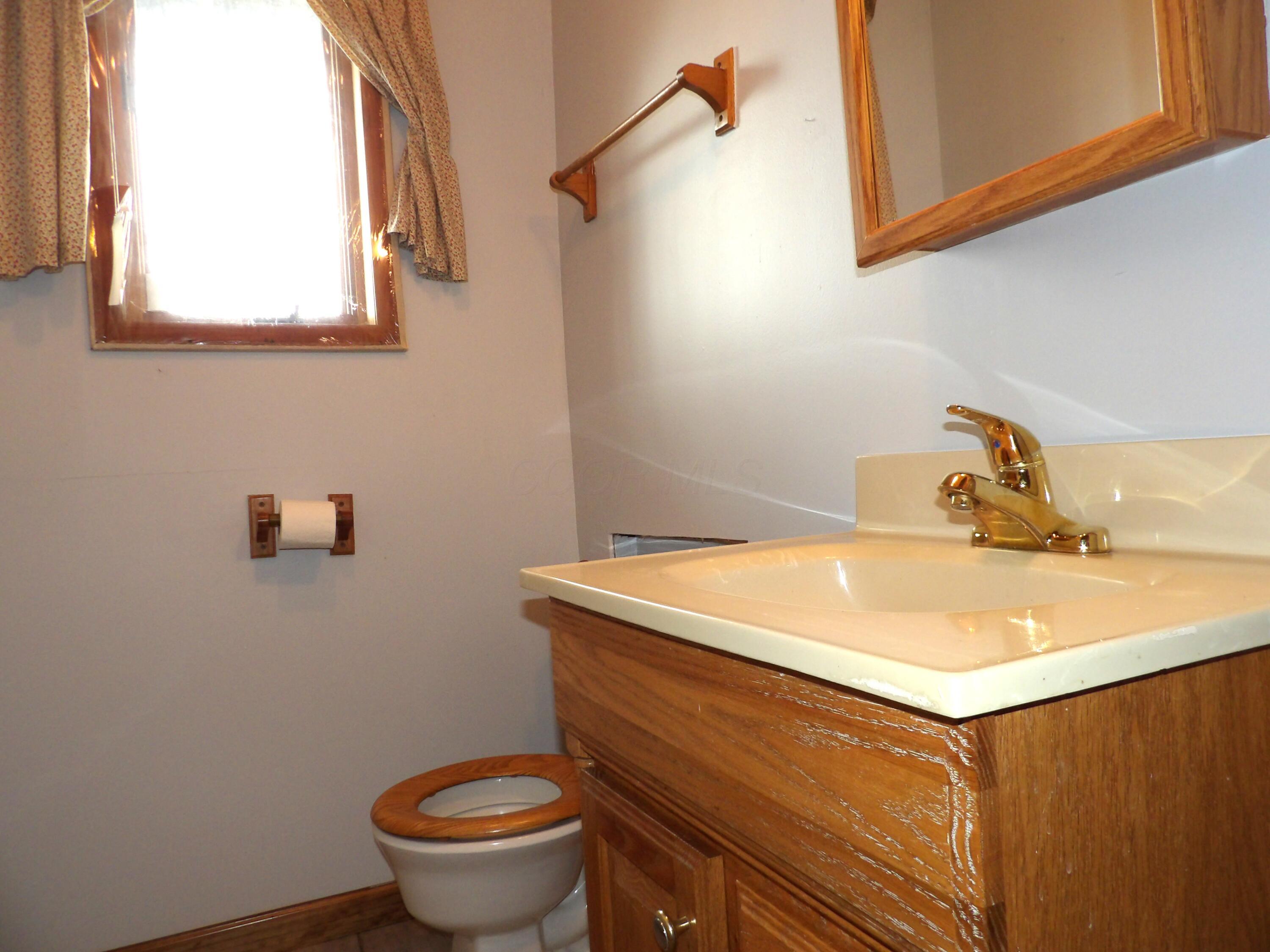 6723 Zwickle Road, Logan, Ohio image 35
