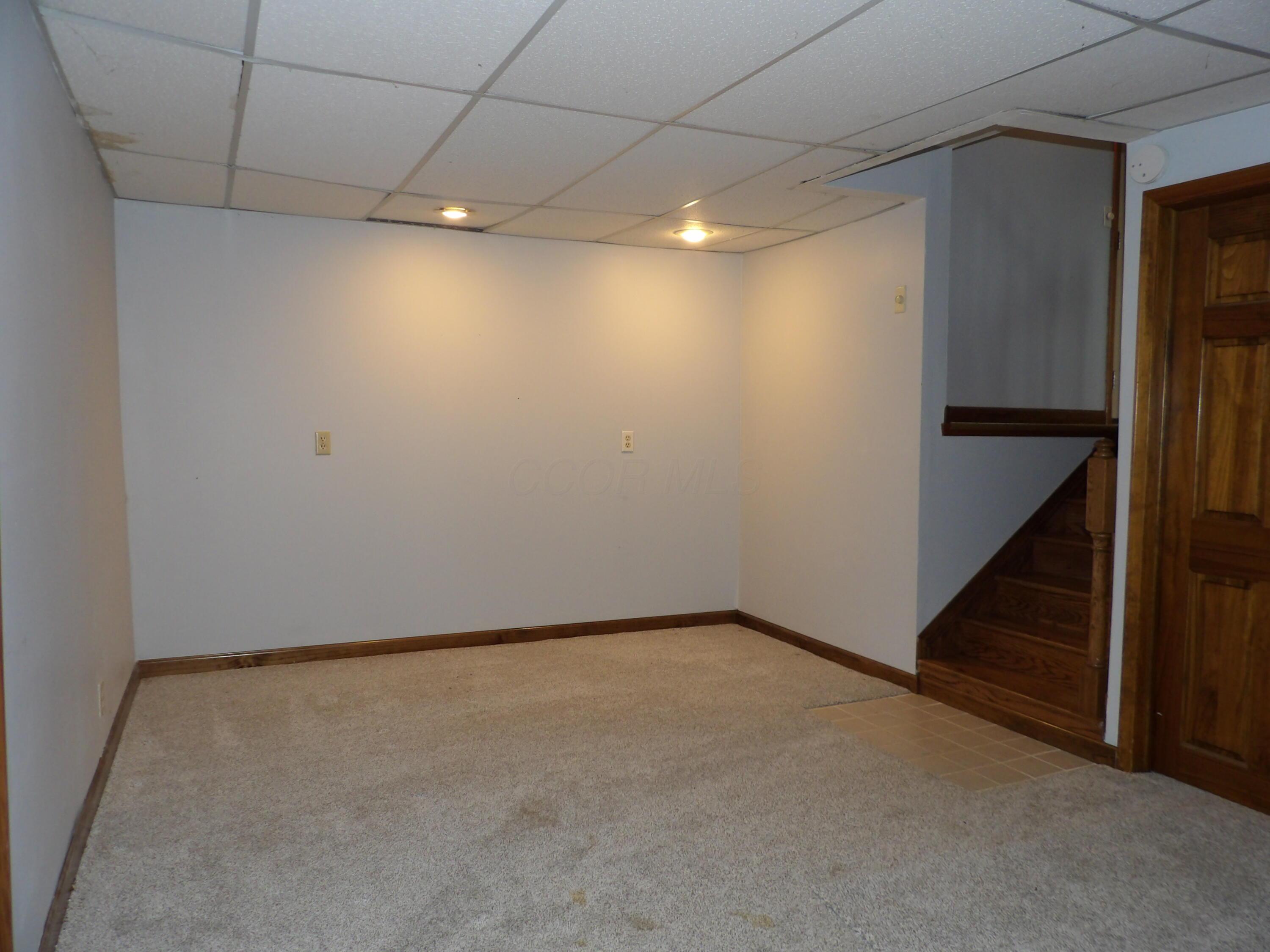 6723 Zwickle Road, Logan, Ohio image 33