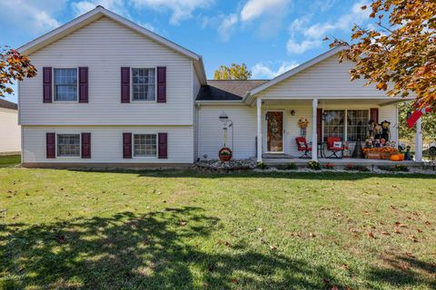Photo of 255 Kennedy Drive, New Lexington, OH 43764 (MLS # 225040724) Photo of 255 Kennedy Drive, New Lexington, OH 43764 (MLS # 225040724)
