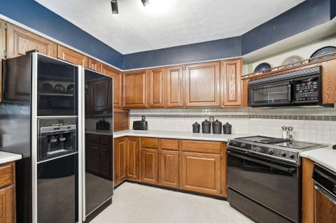 Tiny photo for 5421 Harrisburg Georgesville Road, Grove City, OH 43123 (MLS # 226032808)