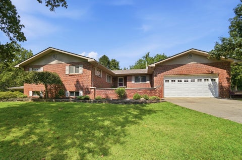 Photo of 5421 Harrisburg Georgesville Road, Grove City, OH 43123 (MLS # 226032808)