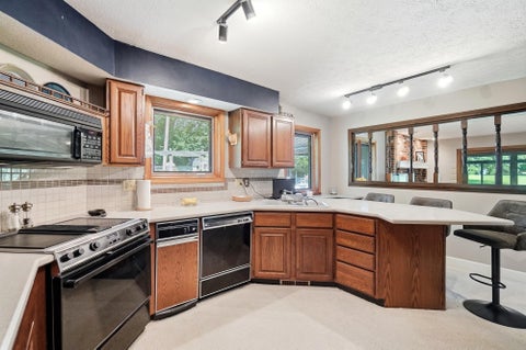 Tiny photo for 5421 Harrisburg Georgesville Road, Grove City, OH 43123 (MLS # 226032808)