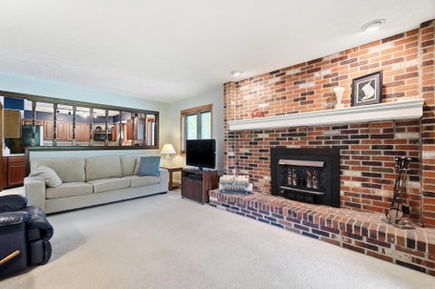 Tiny photo for 5421 Harrisburg Georgesville Road, Grove City, OH 43123 (MLS # 226032808)