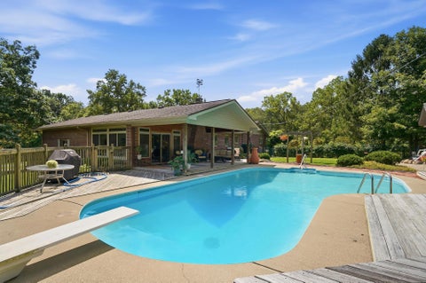 Tiny photo for 5421 Harrisburg Georgesville Road, Grove City, OH 43123 (MLS # 226032808)