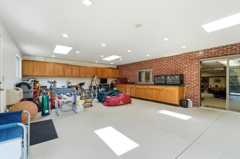 Tiny photo for 5421 Harrisburg Georgesville Road, Grove City, OH 43123 (MLS # 226032808)