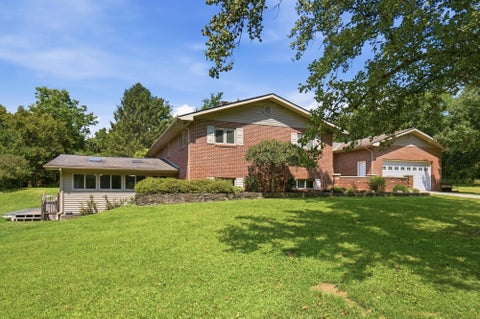Tiny photo for 5421 Harrisburg Georgesville Road, Grove City, OH 43123 (MLS # 226032808)