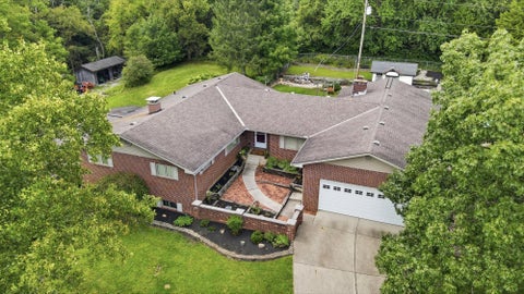 Tiny photo for 5421 Harrisburg Georgesville Road, Grove City, OH 43123 (MLS # 226032808)