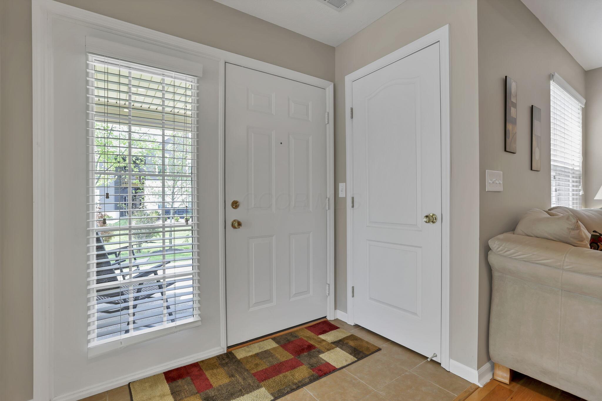 5324 Nottinghamshire Lane, Westerville, Ohio image 4