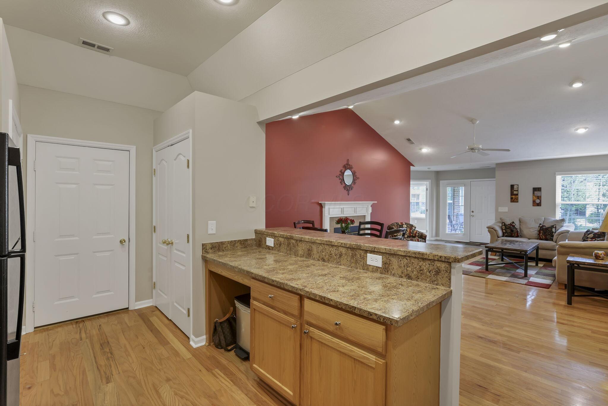 5324 Nottinghamshire Lane, Westerville, Ohio image 6