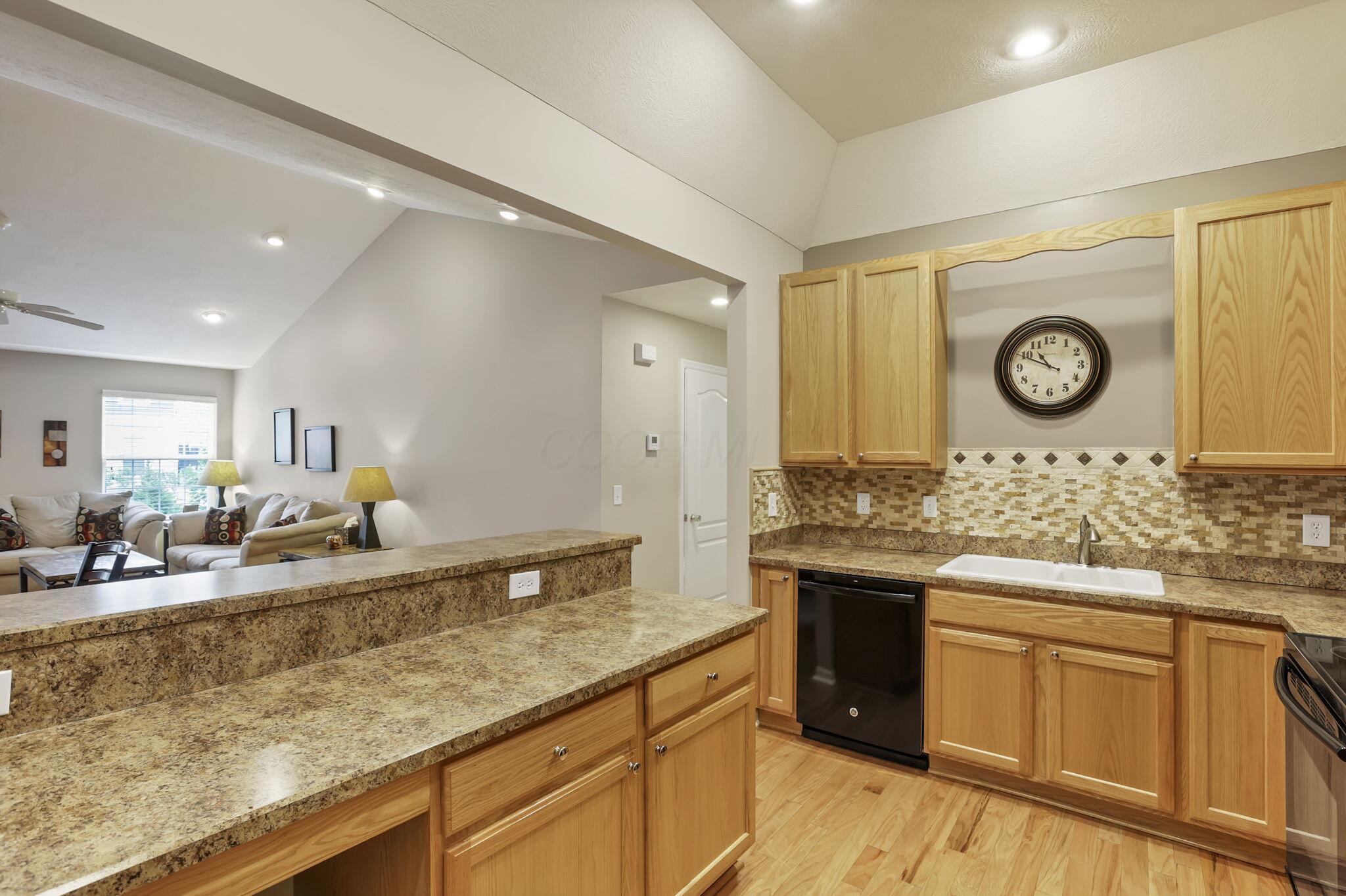 5324 Nottinghamshire Lane, Westerville, Ohio image 7