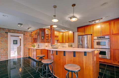 Tiny photo for 240 Jackson Street, Columbus, OH 43206 (MLS # 226028775)