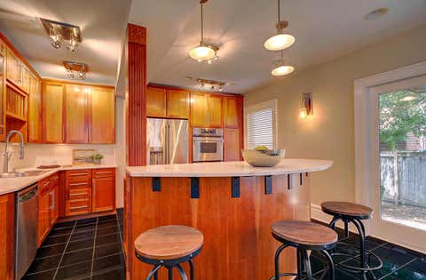 Tiny photo for 240 Jackson Street, Columbus, OH 43206 (MLS # 226028775)