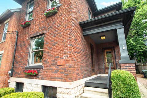 Tiny photo for 240 Jackson Street, Columbus, OH 43206 (MLS # 226028775)