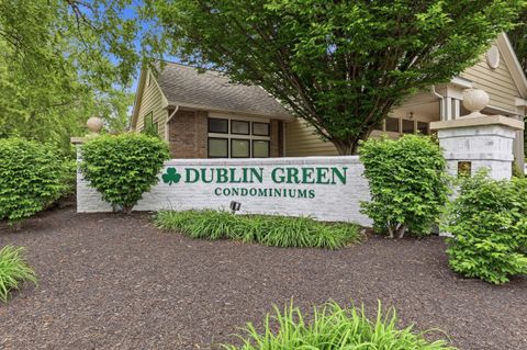 Photo of 6729 Meadow Creek Drive Drive 102 #102, Columbus, OH 43235 (MLS # 226015841)