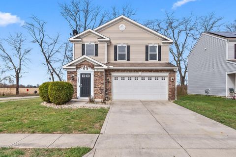 Photo of 4405 Coble Glen Lane, Canal Winchester, OH 43110 (MLS # 226009143)