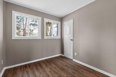 Tiny photo for 1042 S Hampton Road, Columbus, OH 43227 (MLS # 225045520)