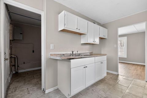 Tiny photo for 1042 S Hampton Road, Columbus, OH 43227 (MLS # 225045520)