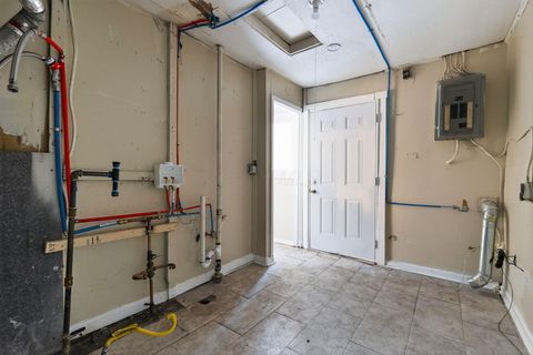 Tiny photo for 1042 S Hampton Road, Columbus, OH 43227 (MLS # 225045520)