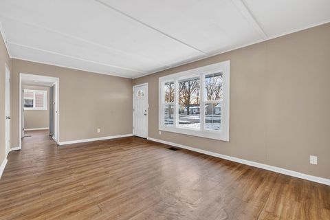 Tiny photo for 1042 S Hampton Road, Columbus, OH 43227 (MLS # 225045520)