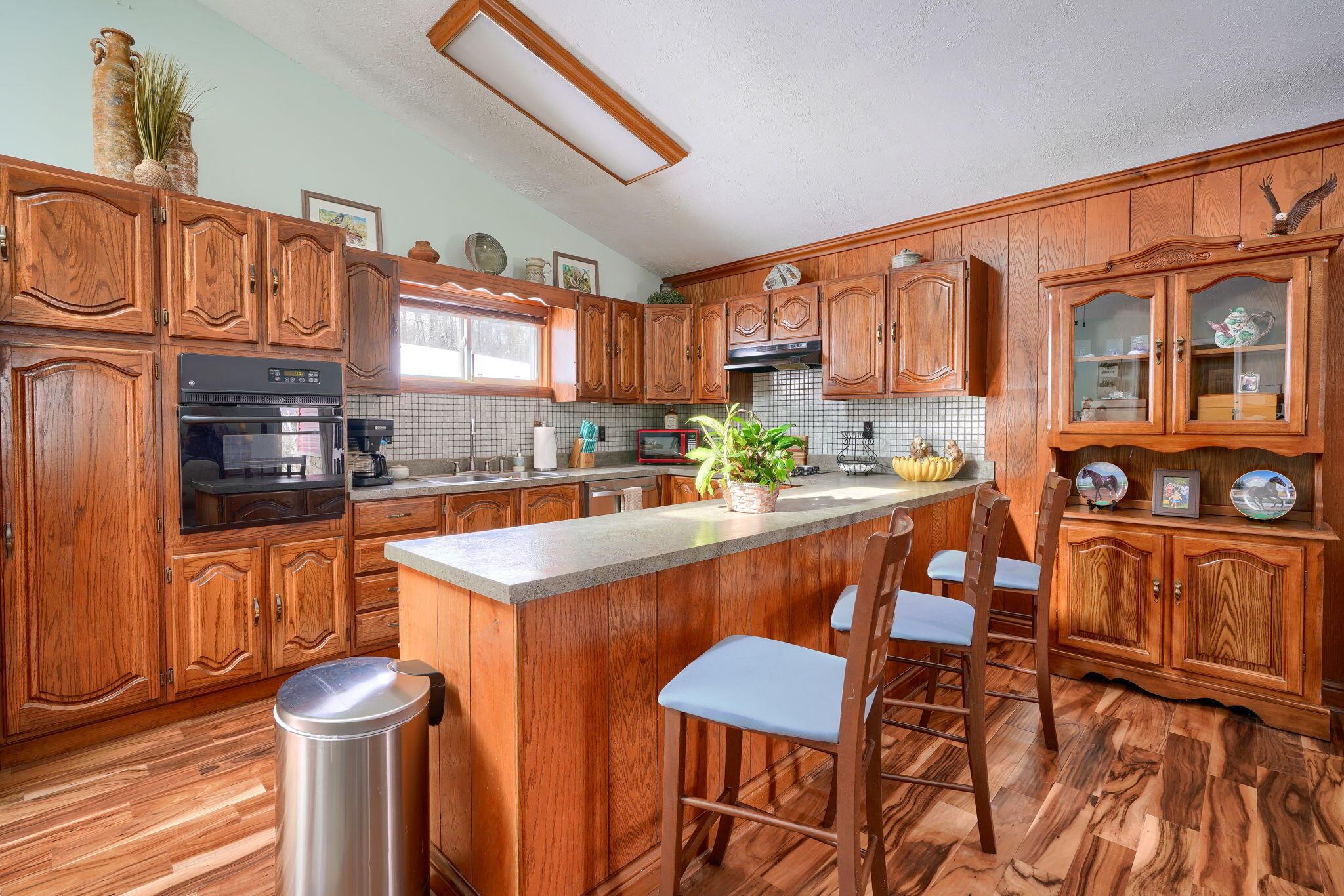 700 Graves Road, Chillicothe, Ohio image 4