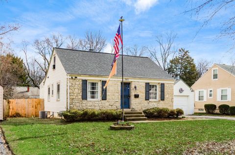 Photo of 1002 Rose Place, Columbus, OH 43227 (MLS # 226006920)