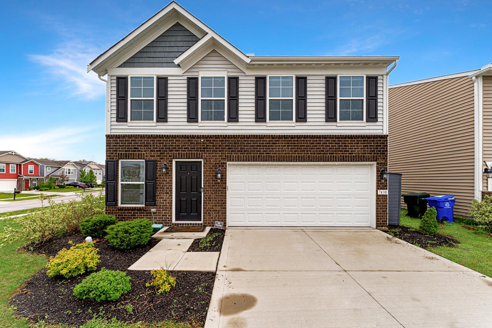 7430 Sugarbark Drive, Canal Winchester, Ohio image 1