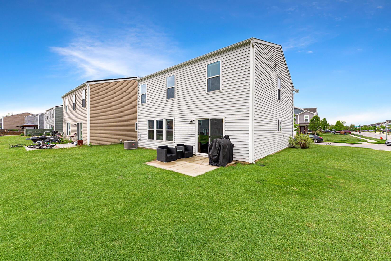 7430 Sugarbark Drive, Canal Winchester, Ohio image 31