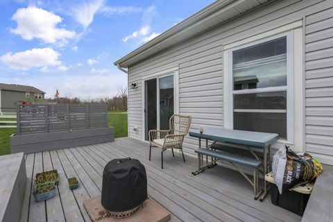 Tiny photo for 236 Rochdale, Delaware, OH 43015 (MLS # 226014119)