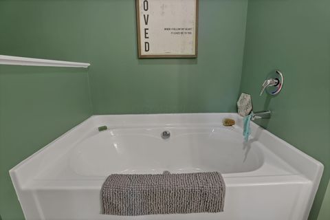 Tiny photo for 236 Rochdale, Delaware, OH 43015 (MLS # 226014119)