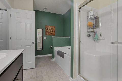 Tiny photo for 236 Rochdale, Delaware, OH 43015 (MLS # 226014119)