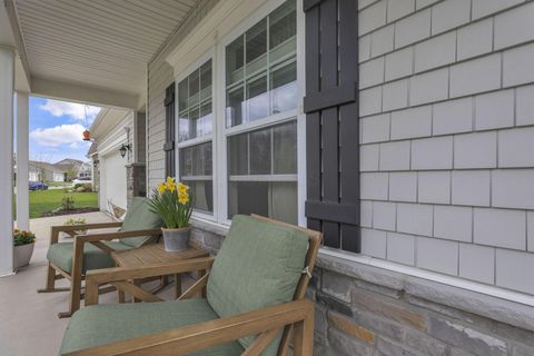 Tiny photo for 236 Rochdale, Delaware, OH 43015 (MLS # 226014119)